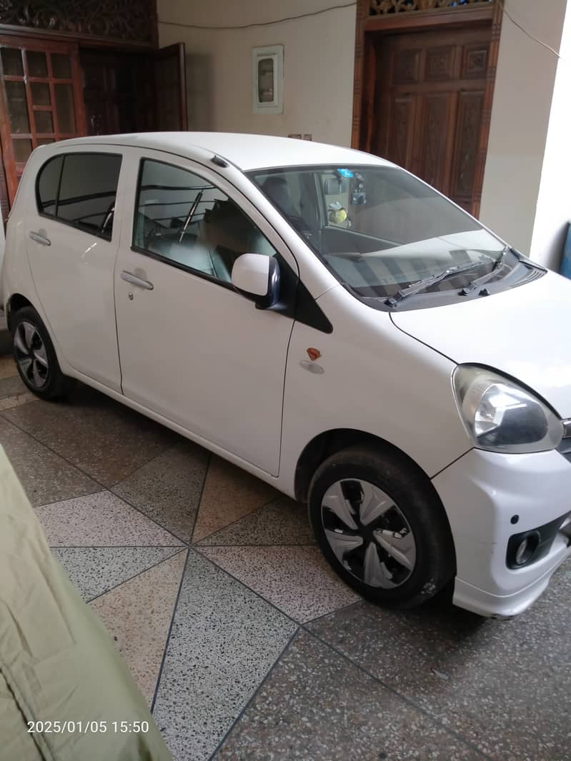 Daihatsu Mira eis 2012 0