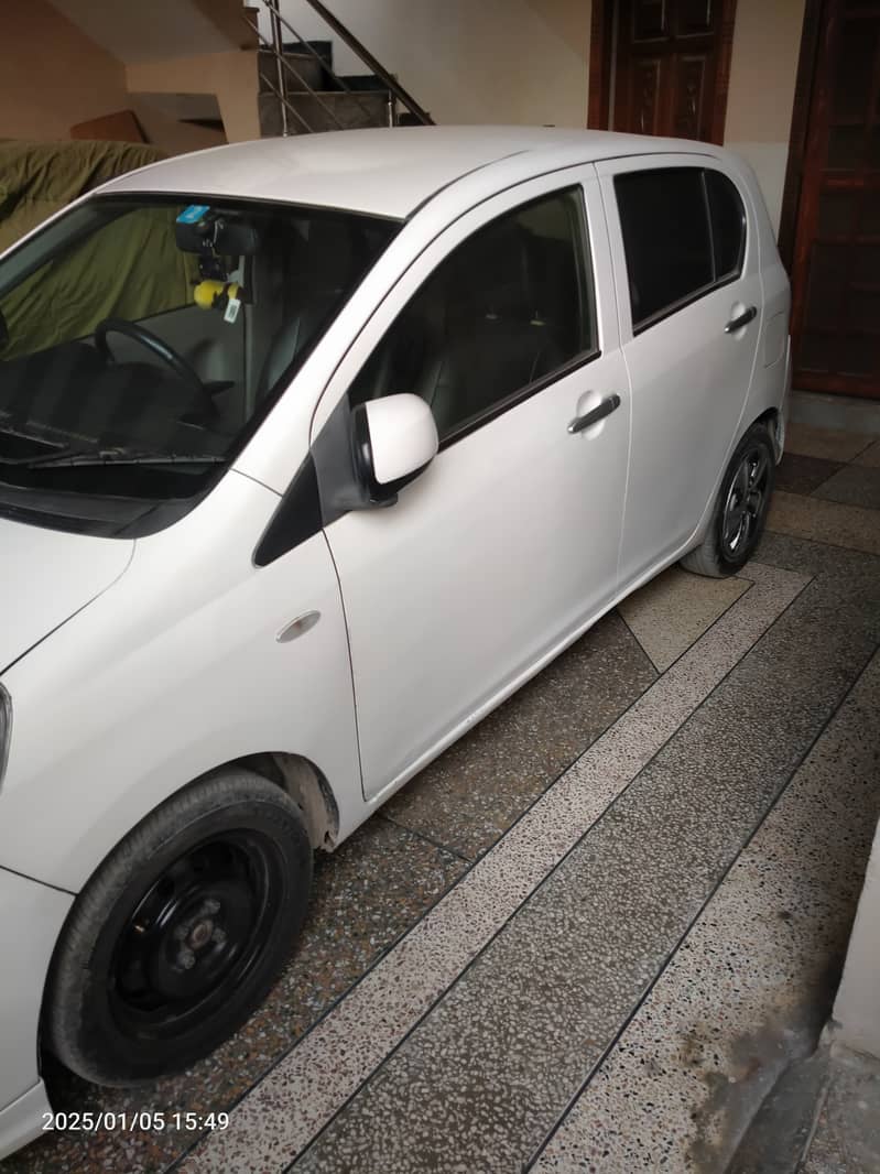 Daihatsu Mira eis 2012 2