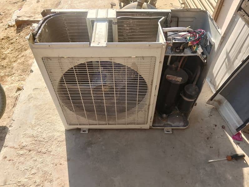 one AC price non inverter 2 ton Orient floor standing AC 3