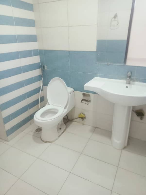 3 Bed Apartment Available For Rent In Askari 11 Sec-B Lahore 5