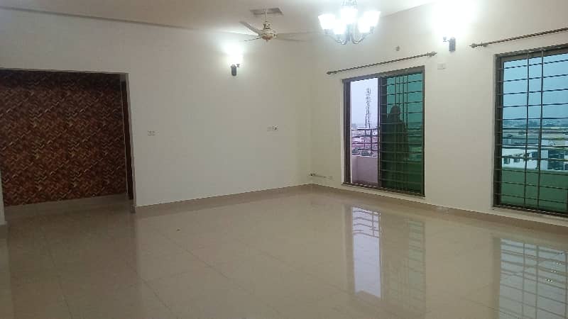 3 Bed Apartment Available For Rent In Askari 11 Sec-B Lahore 25