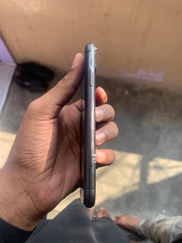 IPhone 11 non pta Factory 5