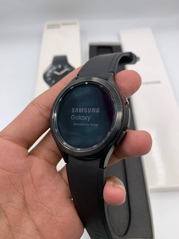 Samsung Galaxy Watch 4 Classic 46mm Complete Box 9/10 Condition 4