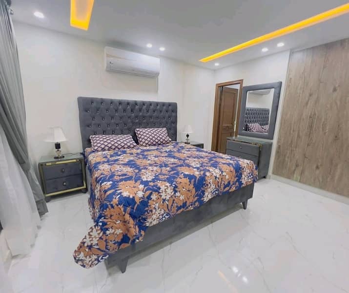 Flat Of 800 Square Feet Is Available For sale In Bahria Town - Sector C 1