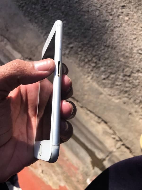 iPhone 8 bypass argent sale location Rawalpindi 7