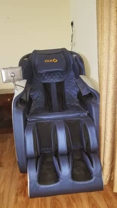 Zero U Expert massaging chair