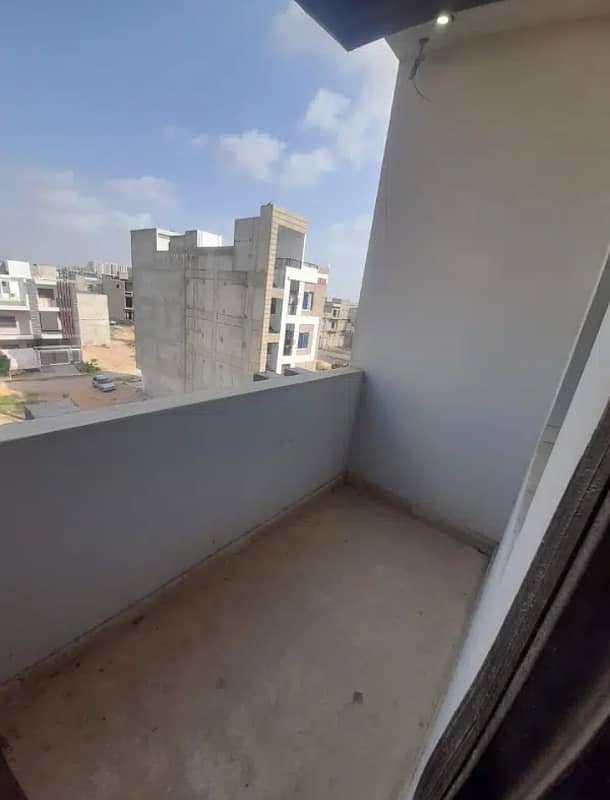 New Condition *2 Bed DD* Apartment With *Roof* 8