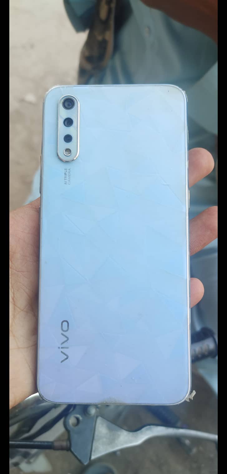 Vivo s1 4/128 4