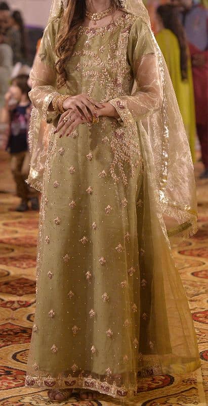 Mehndi Dress Bride 1