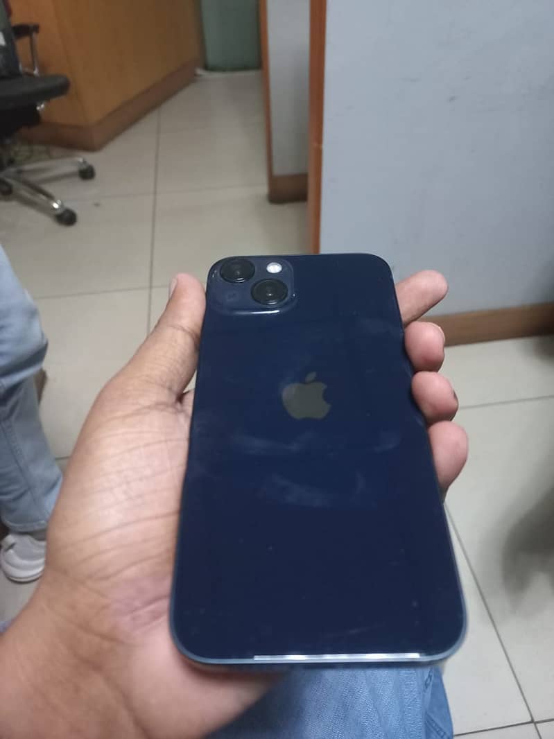 Apple iPhone 13 2