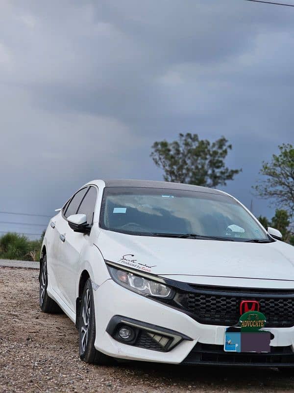 Honda Civic Oriel 2018 4