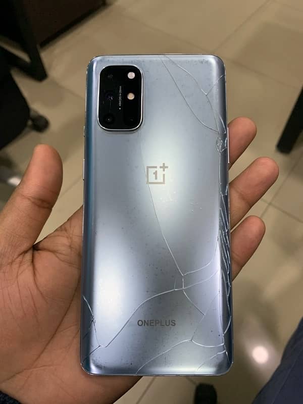 one plus 8t 8 month used 3