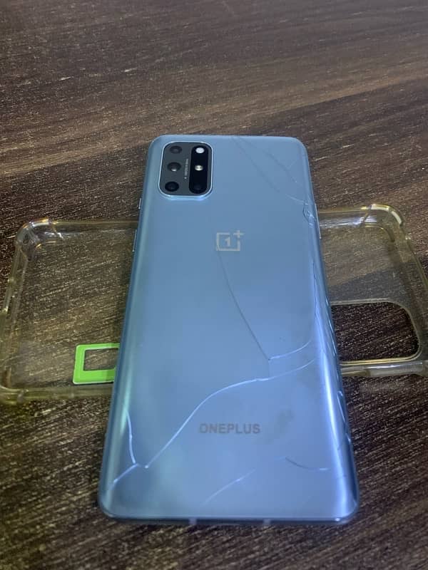 one plus 8t 8 month used 6