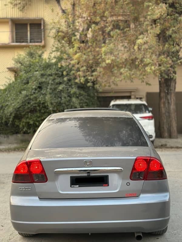 Honda Civic Oriel 2004 1