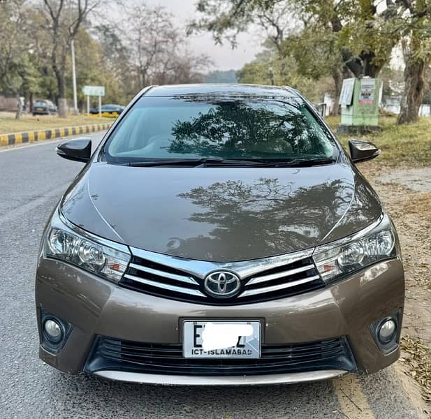 Toyota Altis Grande 2015 1