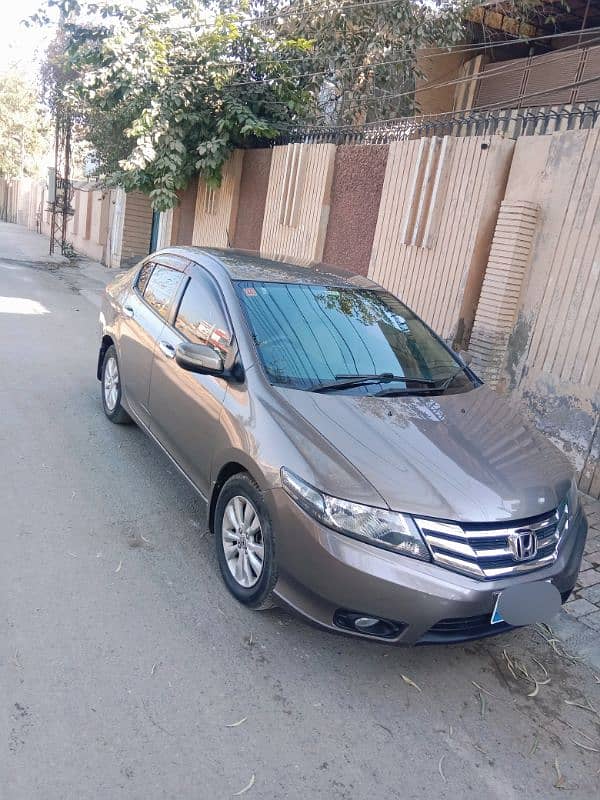 Honda City Aspire 2015 1.5 auto full option 1