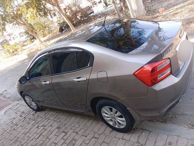 Honda City Aspire 2015 1.5 auto full option 4