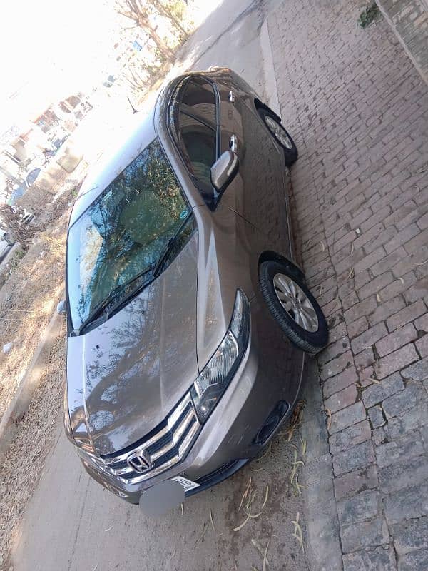 Honda City Aspire 2015 1.5 auto full option 5