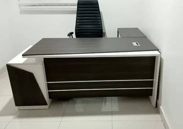 Executive Tables, CEO Tables, Boss Tables, Office Furniture in Lahore 10