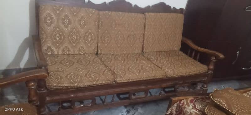 5 seater wood sofa set (3+1+1) seats 3