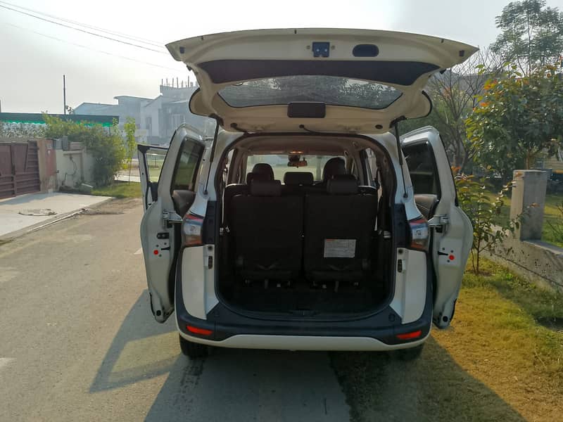 Toyota Sienta 2018 2