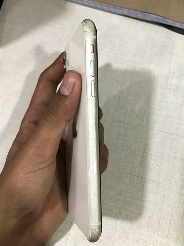 iPhone 11 urgent 5