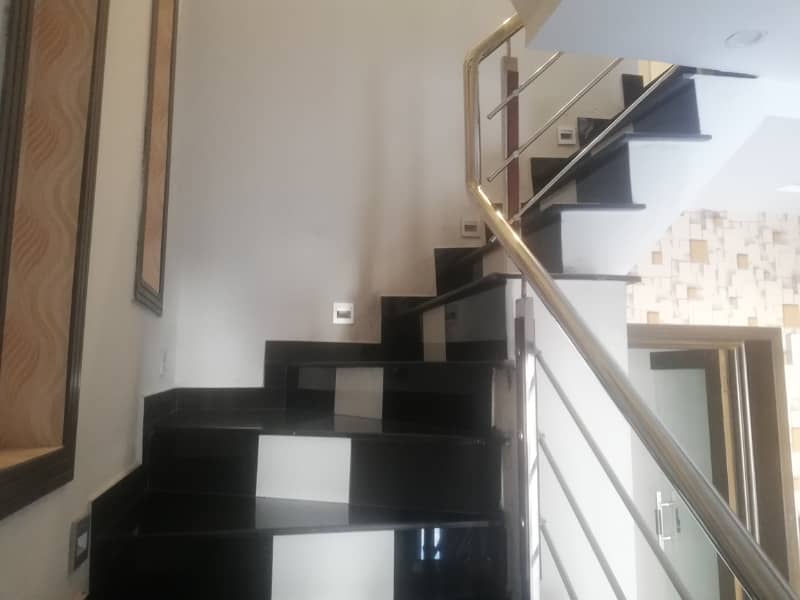 5 MARLA BRAND NEW HOUSE FOR SALE IN SECTOR D BAHRIA TOWN LAHORE 5