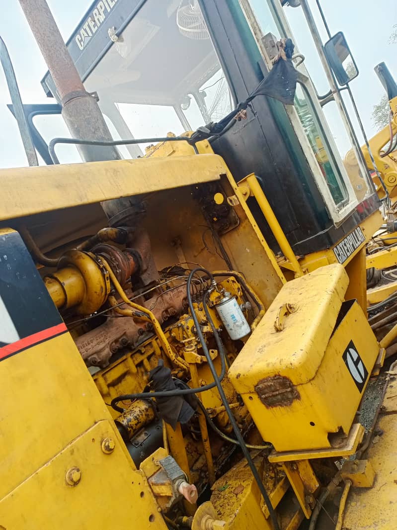 Cat 14G grader 1