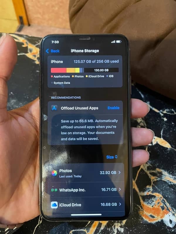 Iphone 11 pro max PTA approved (256)GB 4