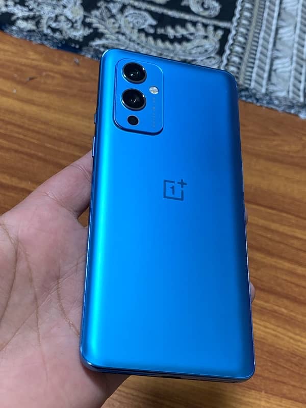 One plus 9/5G 12/256 2