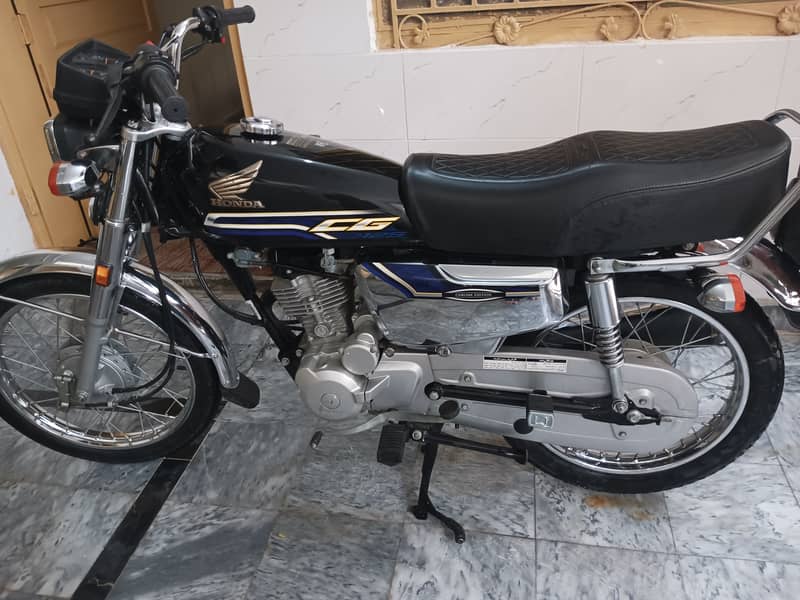 Honda CG 125 2024 SPECIAL EDITION 2