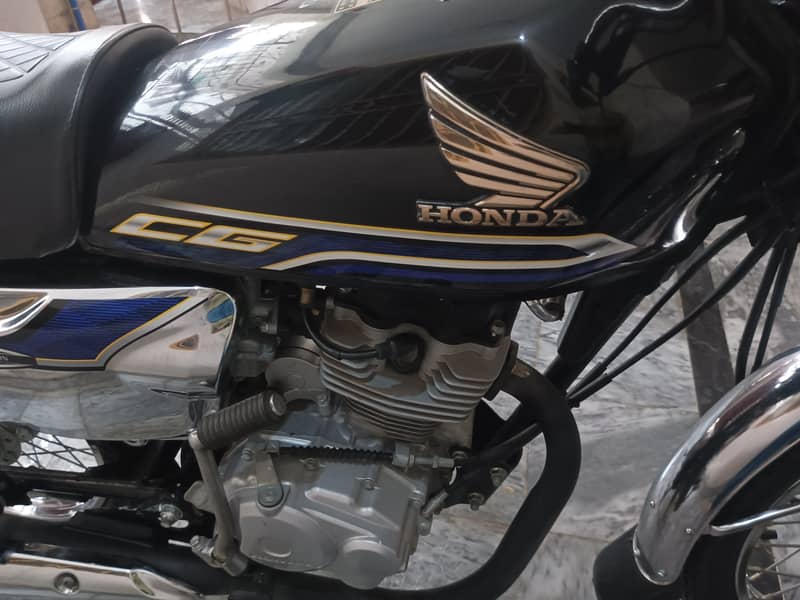 Honda CG 125 2024 SPECIAL EDITION 5