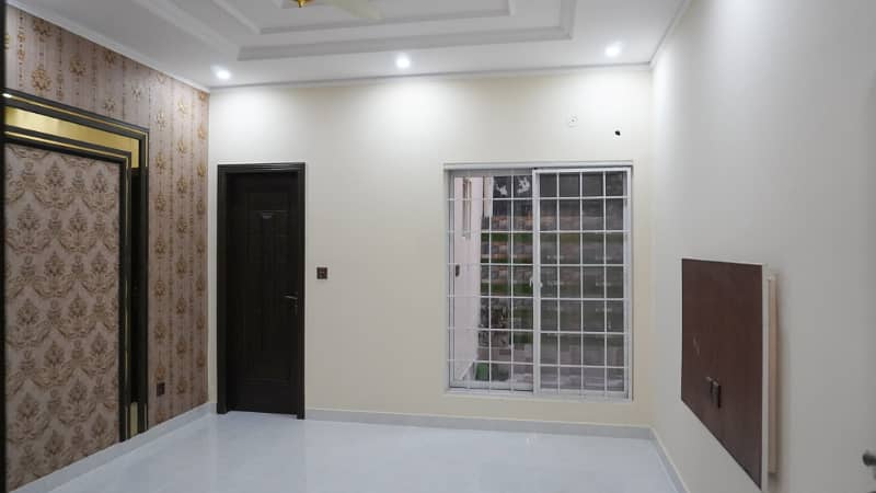 7.5 Marla Brand New Luxury House For SALE In Johar Town Phase 2 12