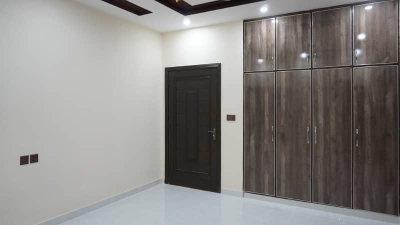 7.5 Marla Brand New Luxury House For SALE In Johar Town Phase 2 32