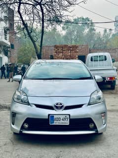 Toyota Prius G 1.8 2013