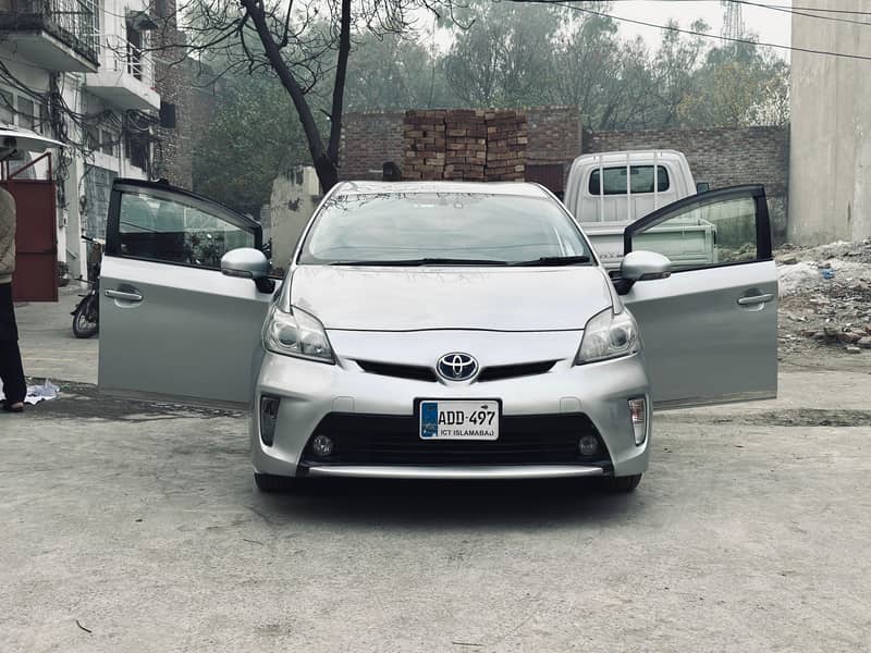 Toyota Prius G 1.8 2013 1