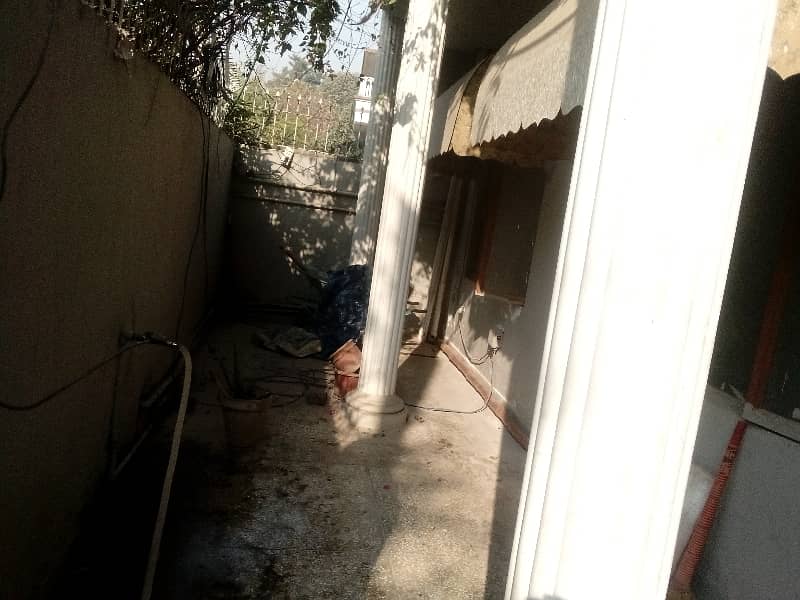 House is located in Chattha Bukhtwar Park Road, Near Comset University, Islamabad. 1