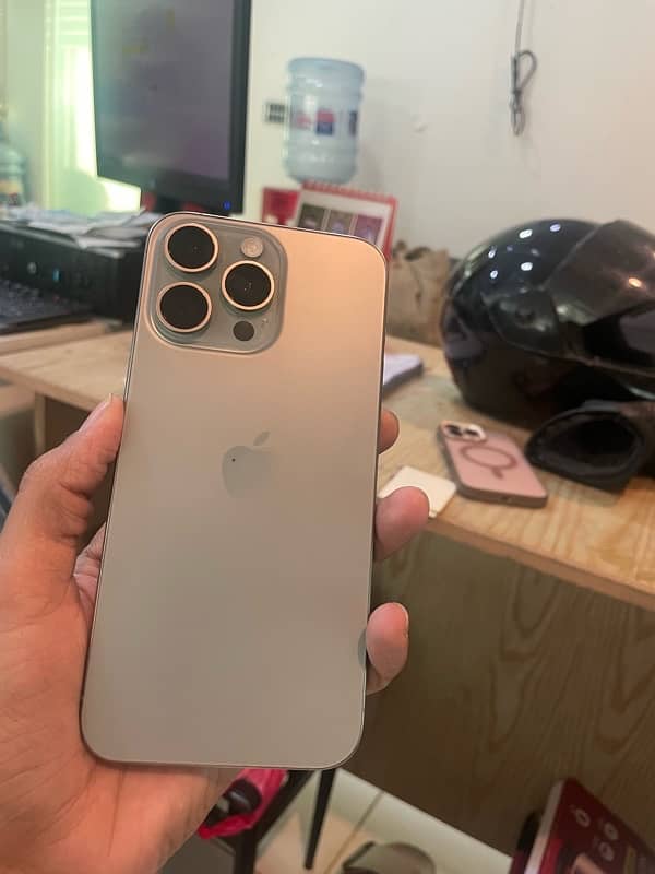 IPHONE 15 Pro max 256Gb Jv 2