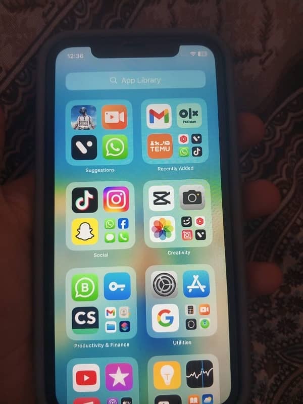 iphone 11 in waranty 4