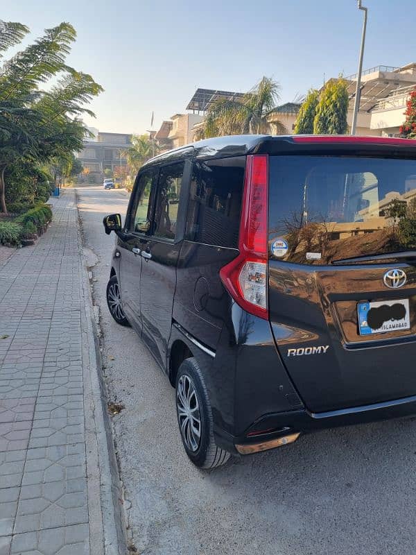 Toyota Roomy 2018 XS 2023 Islamabad number 3.5 Grade 3