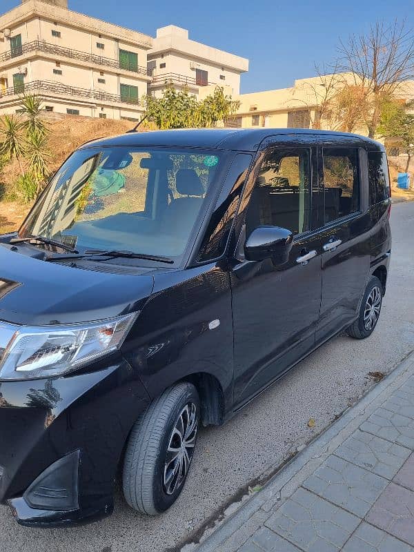 Toyota Roomy 2018 XS 2023 Islamabad number 3.5 Grade 4