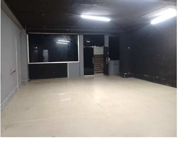 Area 700 Square Feet Office Available For Rent Real Pictures In Main Boulevard Road Gulberg 3 Lahore 0