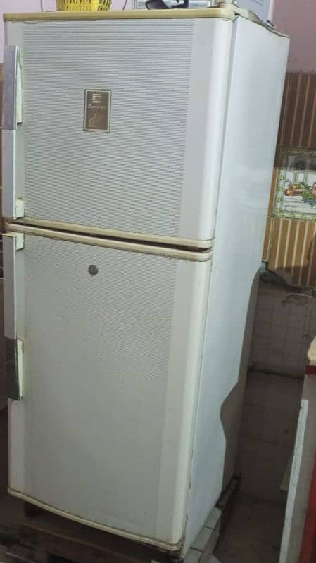 DAWLANCE REFRIGERATOR 1