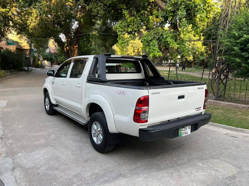 Toyota Hilux 2016 3