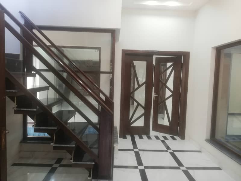 10 MARLA LUXURY HOUSE FOR SALE IN SECTOR C BAHRIA TOWN LAHORE 1