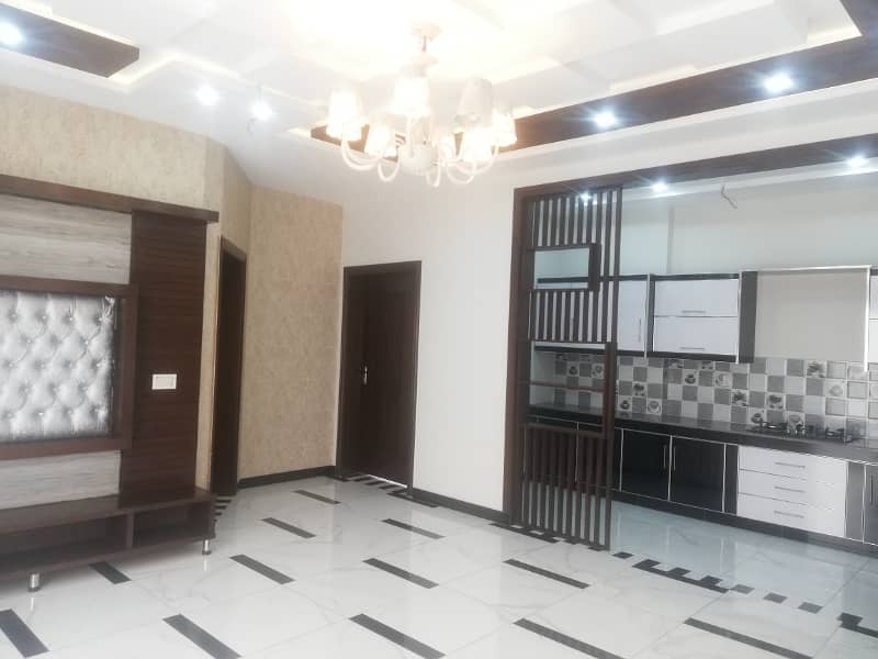 10 MARLA LUXURY HOUSE FOR SALE IN SECTOR C BAHRIA TOWN LAHORE 11