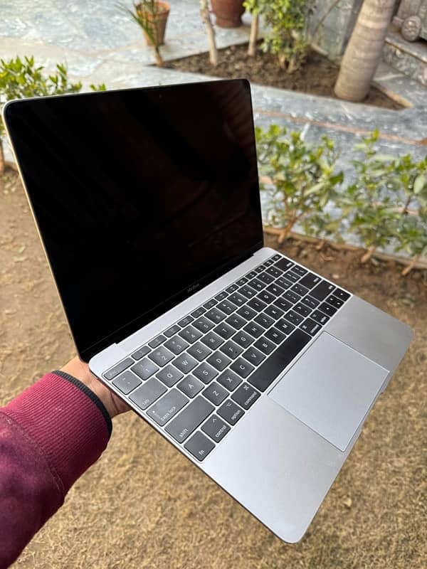 Macbook Air Core m3 5