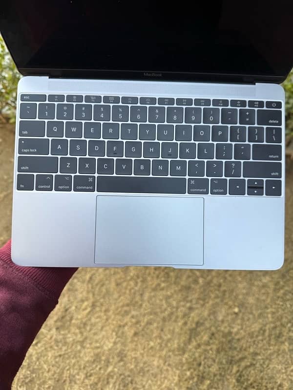 Macbook Air Core m3 6