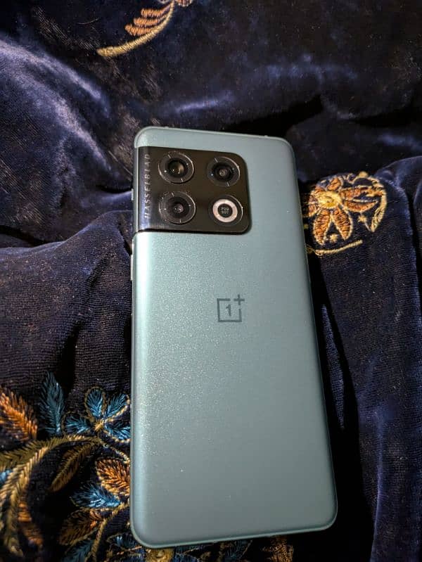 OnePlus 10pro 8 256GB 10by10 water peak 11