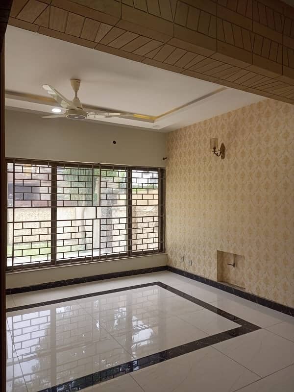 G-9 beautiful house for rent 3